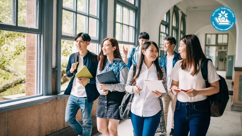 Đại học văn bằng 2 là gì? ai nên theo học?