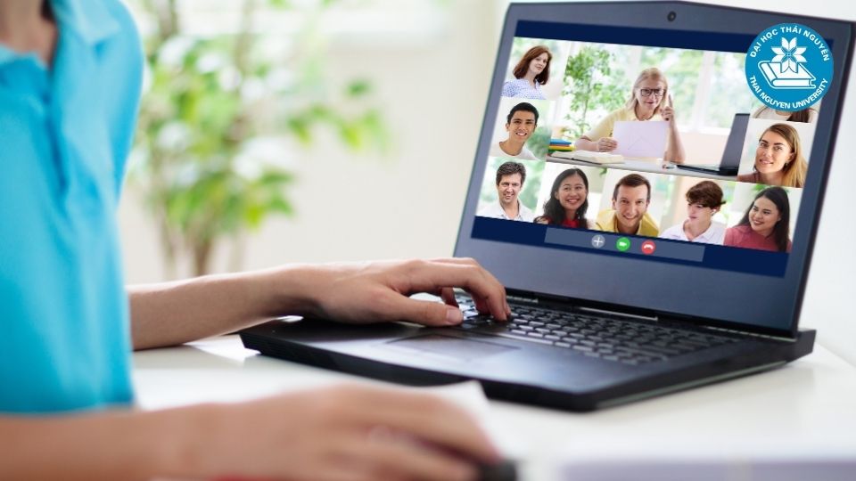 Tổng quan về hình thức học văn bằng 2 từ xa