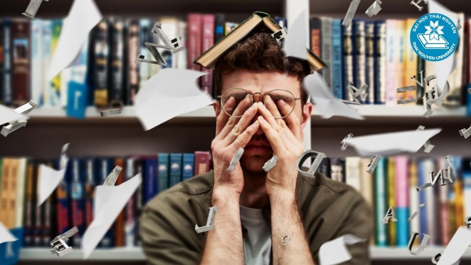 Học ngôn ngữ Anh online có khó không?