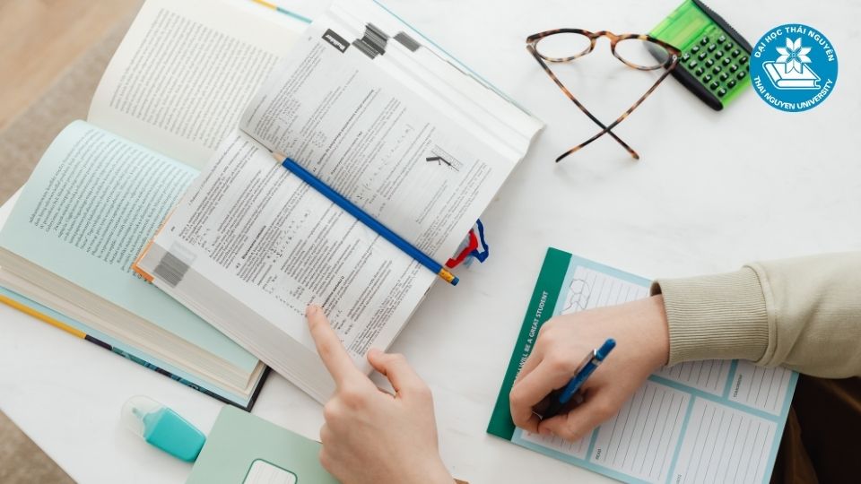 Chương trình học văn bằng 2 ngôn ngữ Trung cập nhật mới nhất 2025