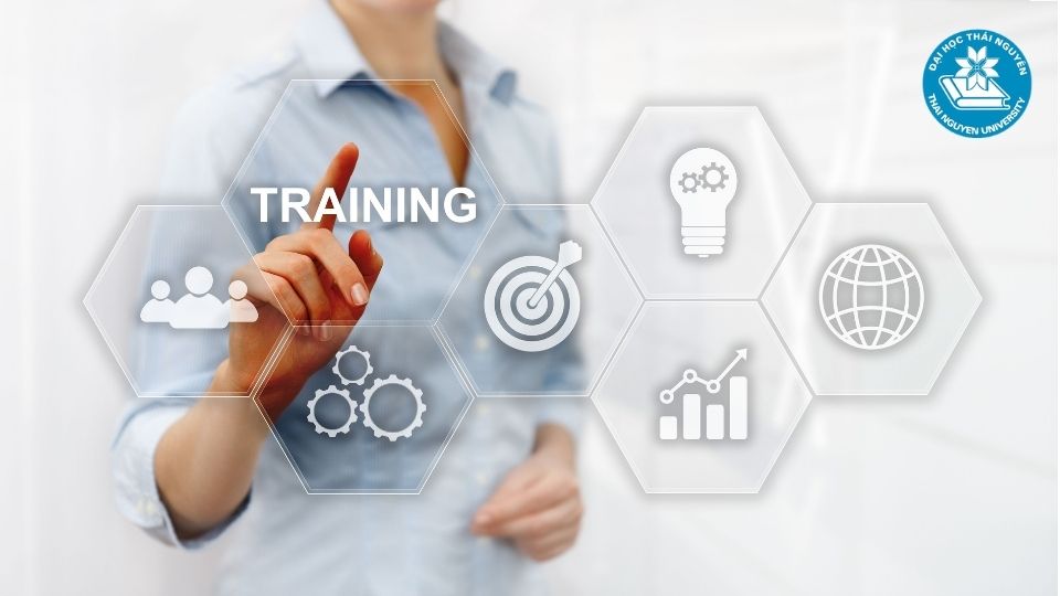 Học luật kinh tế online đại học nào uy tín