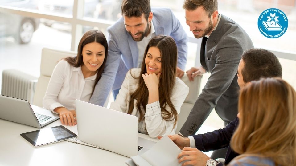 Hình thức học liên thông đại học ngành quản trị kinh doanh và xu hướng đào tạo mới