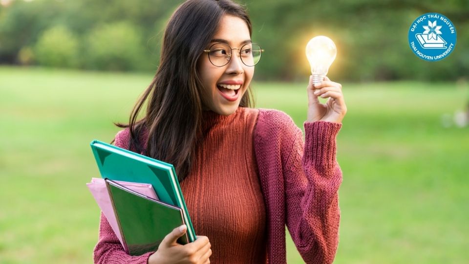 Cần chuẩn bị gì để con đường liên thông trái ngành trở nên suôn sẻ?