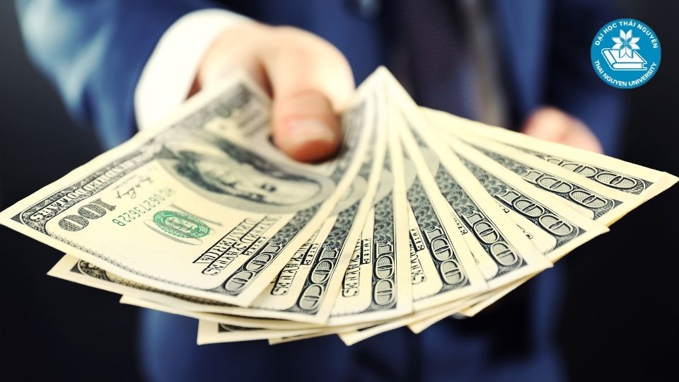 Các yếu tố ảnh hưởng đến thu nhập ngành công nghệ thông tin