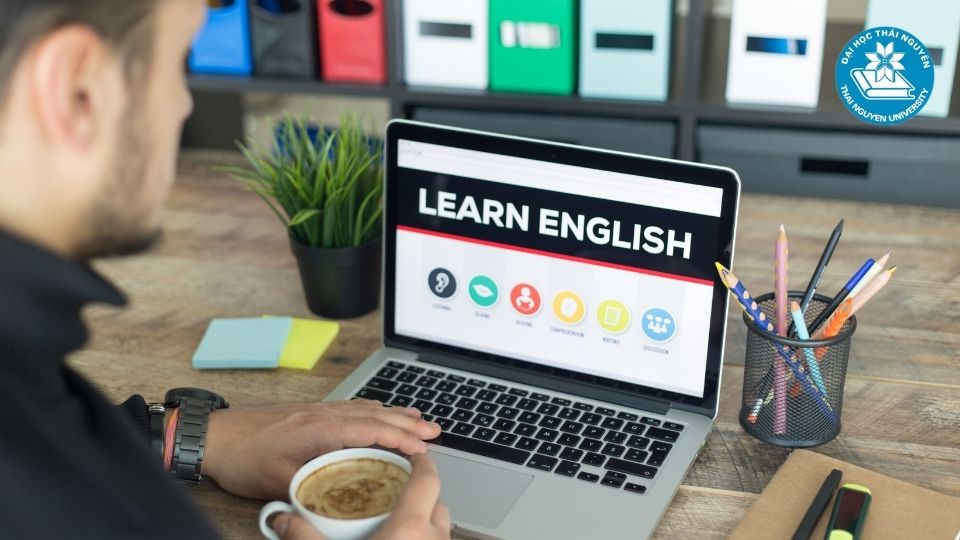 Tâm sự của sinh viên ngành ngôn ngữ Anh về những khó khăn khi theo học