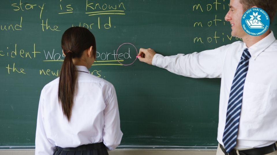 Tại sao nên chọn học đại học từ xa ngôn ngữ Anh?