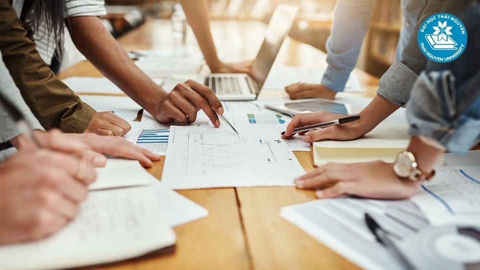 Những ngành nghề nào phù hợp để học văn bằng 2 trực tuyến?