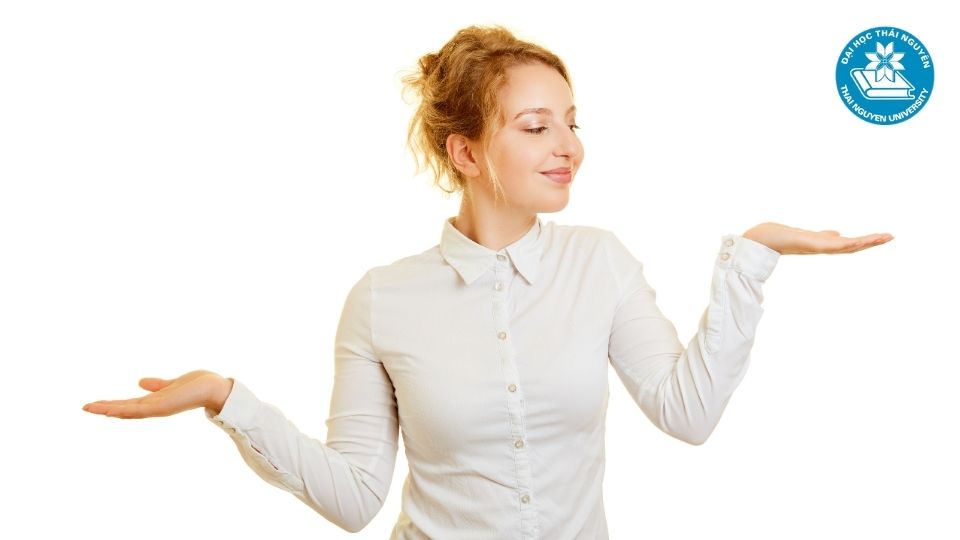 Phân tích ưu và nhược điểm khi cân nhắc nên học kế toán hay tài chính ngân hàng