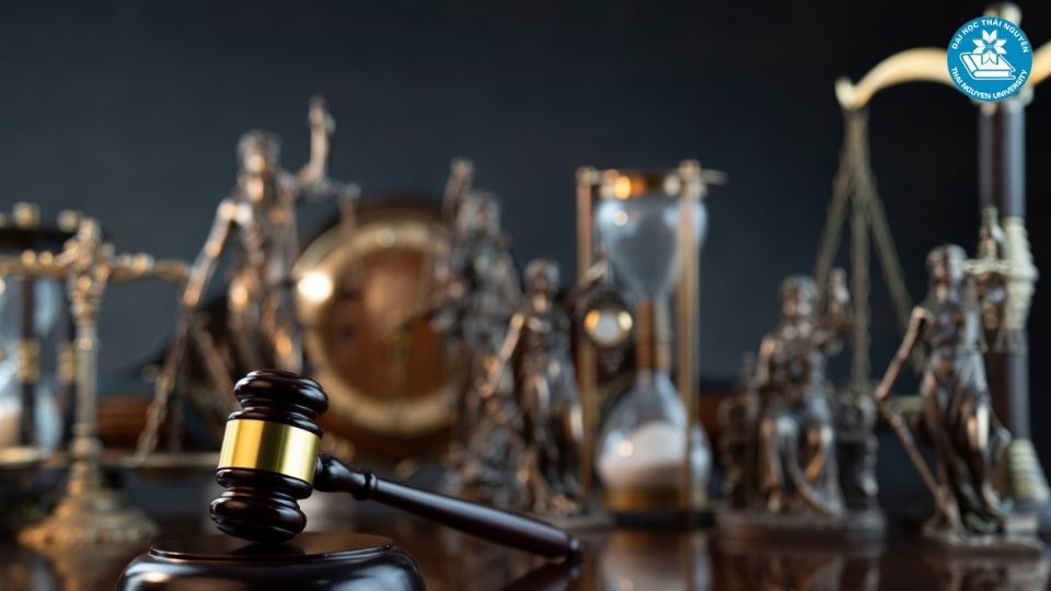 Cơ hội việc làm sau khi hoàn thành chương trình học luật kinh tế