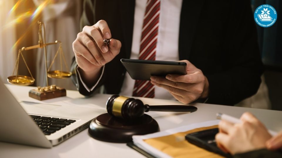 Tầm quan trọng của việc chọn trường đào tạo luật uy tín