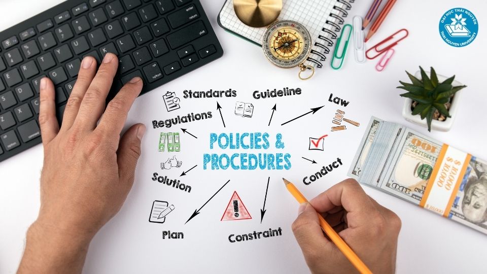 Quy trình 5 bước xét tuyển đại học từ xa ngành Luật kinh tế