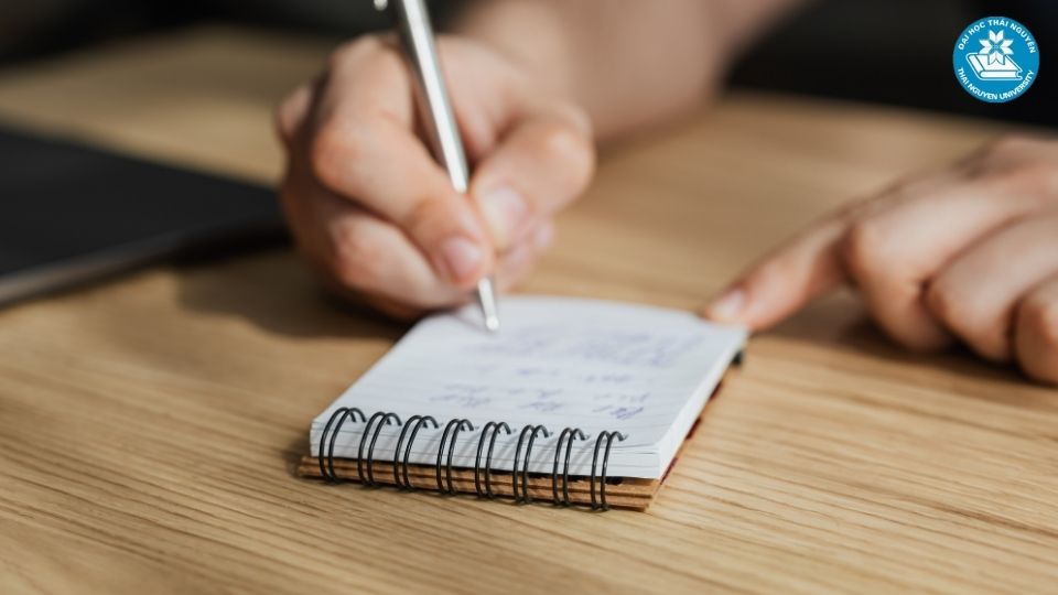 Những lưu ý quan trọng khi đăng ký học kế toán từ xa để không bị thiệt thòi