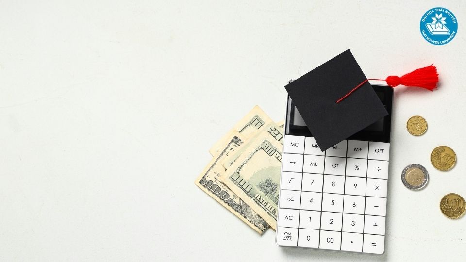 Chi phí liên thông đại học ngành kế toán từ xa 