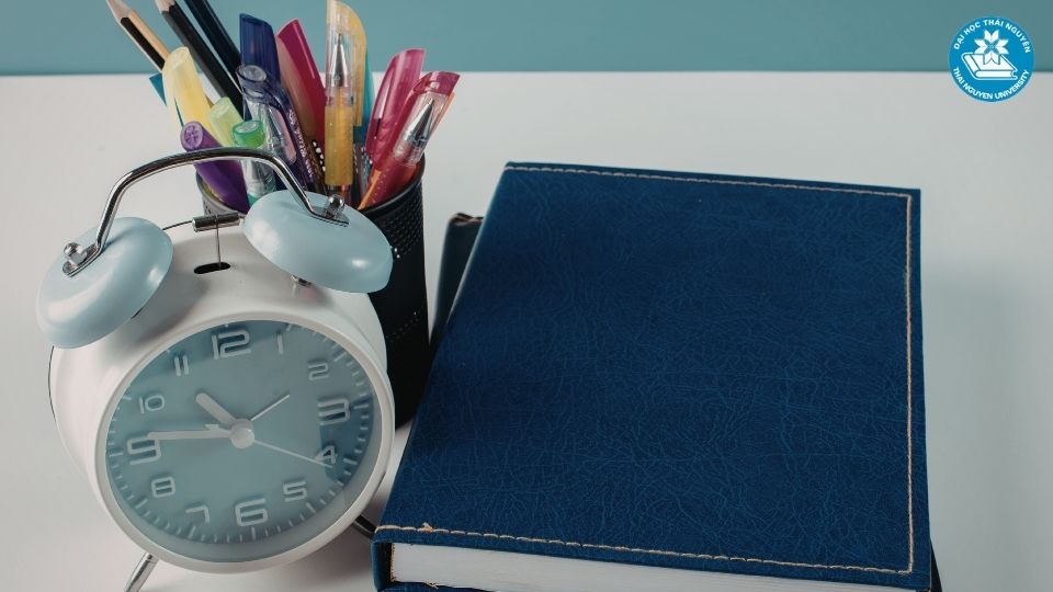 Thời gian học ngành kế toán từ xa là bao lâu?