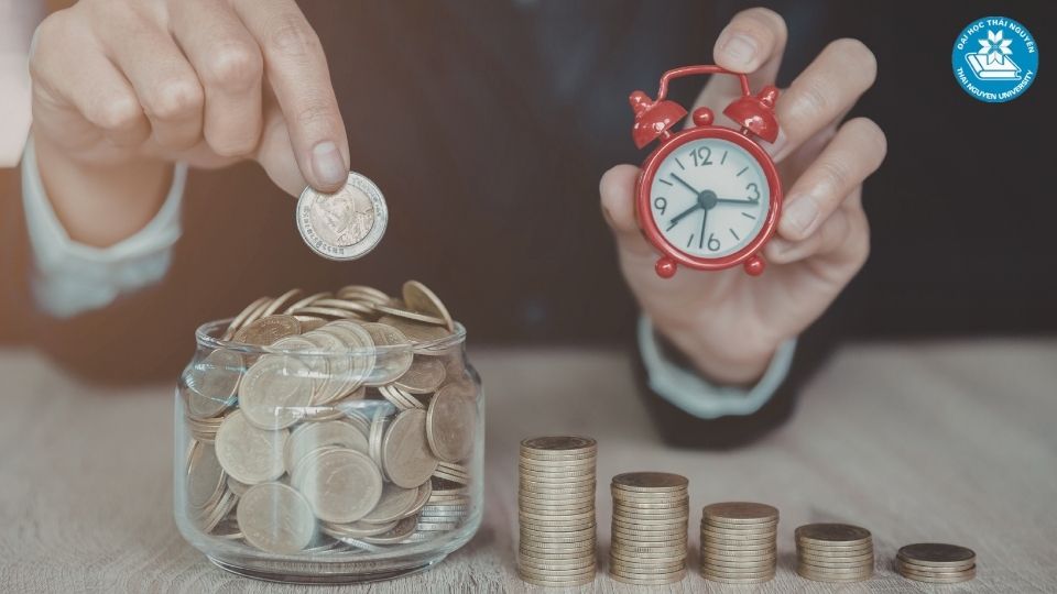 Lợi ích khi theo học cử nhân luật trực tuyến đối với người đi làm