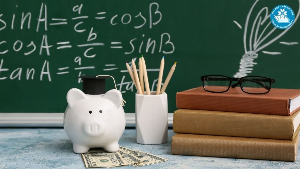 Học phí ngành luật hiện nay là bao nhiêu?