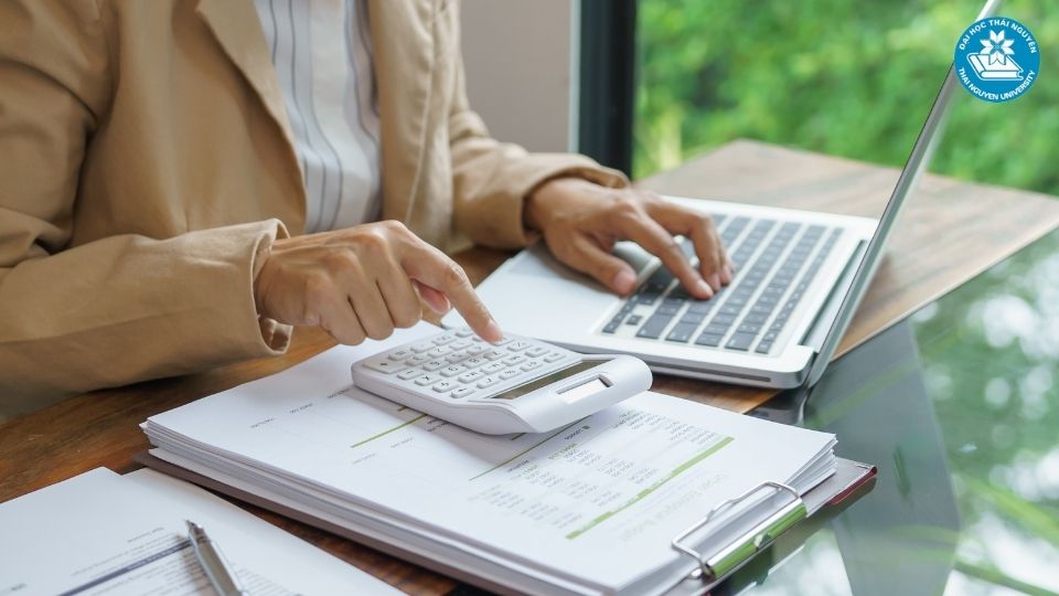 Học ngành Luật kinh tế tại Đại học Thái Nguyên hệ từ xa